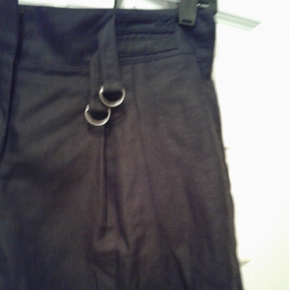 The Limited Linen Blend Utility Shorts - Picture 2 of 6